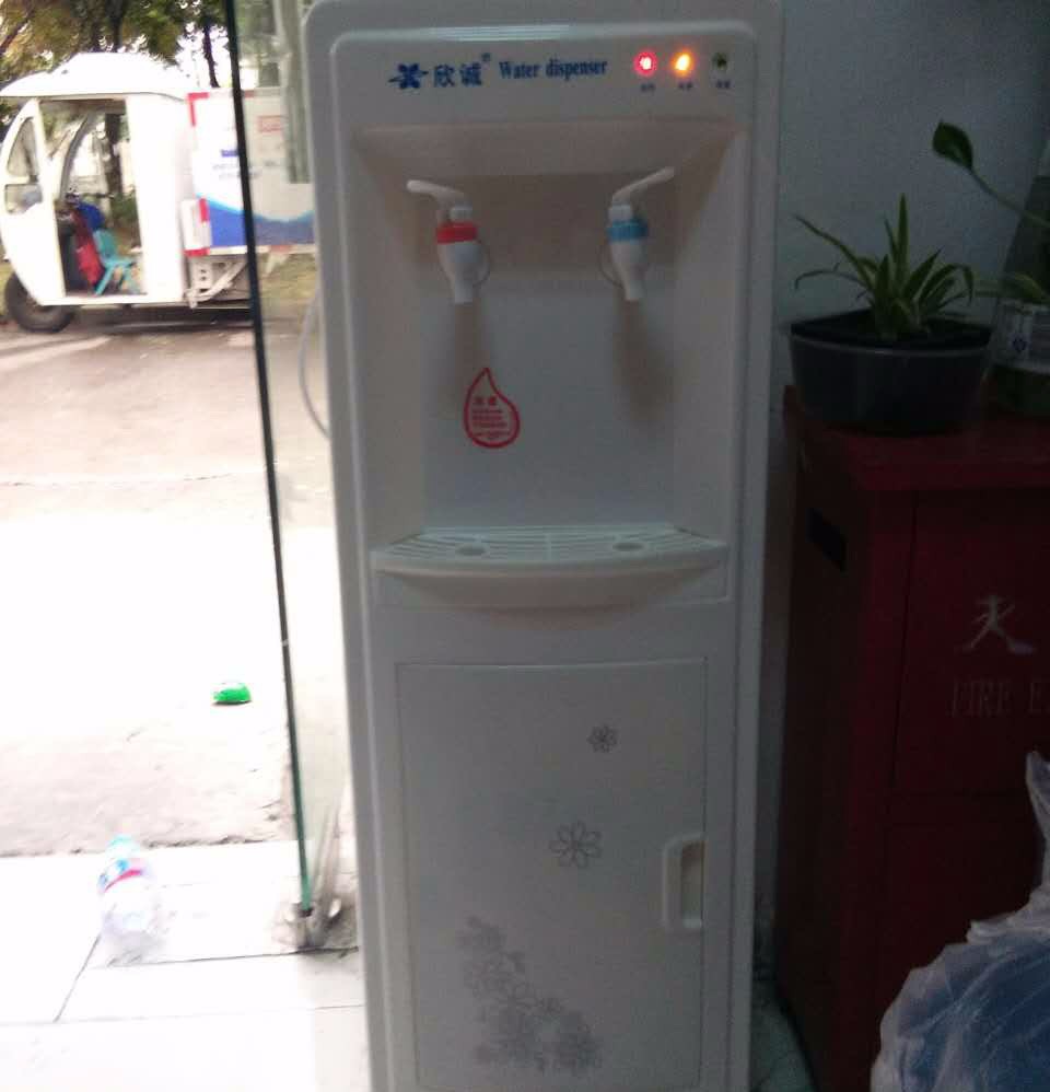 閔行送水_閔行送水公司電話_閔行區桶裝水價格_上海閔行送水熱線_上海宵恩凈水設備有限公司
